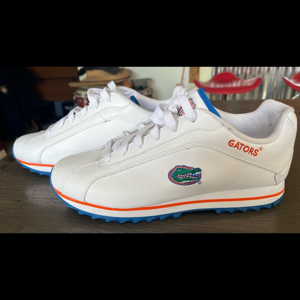 Florida Gators tennis shoes. Only worn once. In great condition